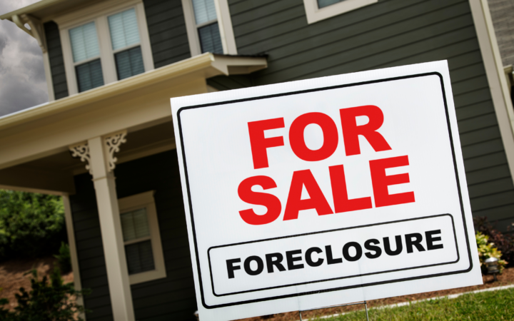 How to Purchase a Foreclosed Home in Coeur d'Alene, Idaho